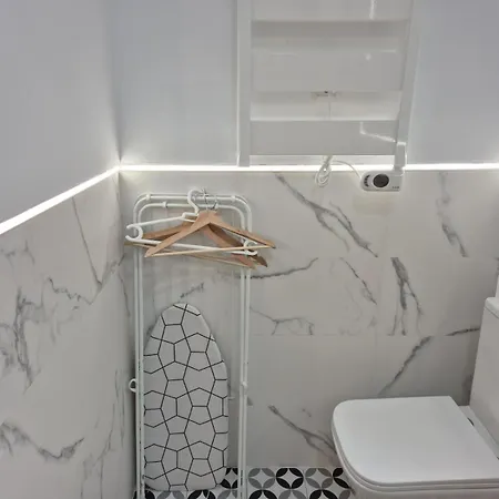 Apartamentos Lope De Haro Madrid Exterior photo
